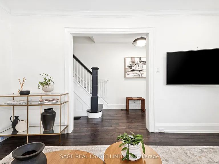 44 Pepler Ave — Photo 3