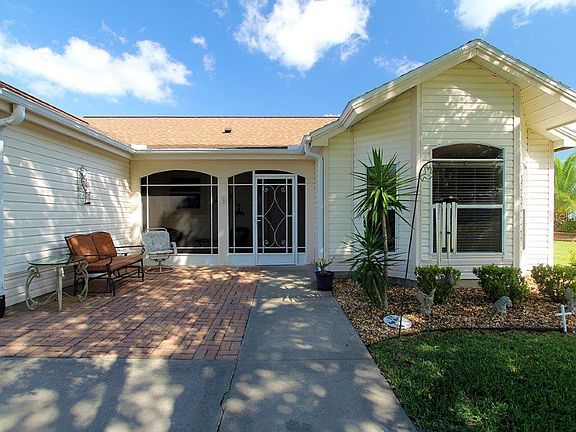 2nd image of 716 Antonia Ln