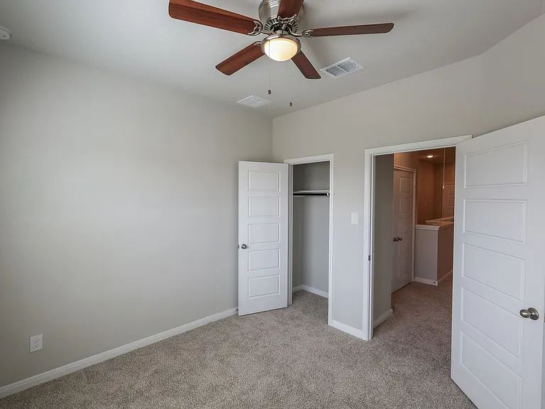 8343 Runner Rdg #101 — Photo 19