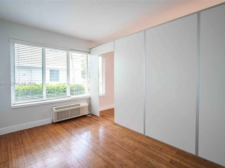 7325 Carlyle Ave #8 — Photo 14