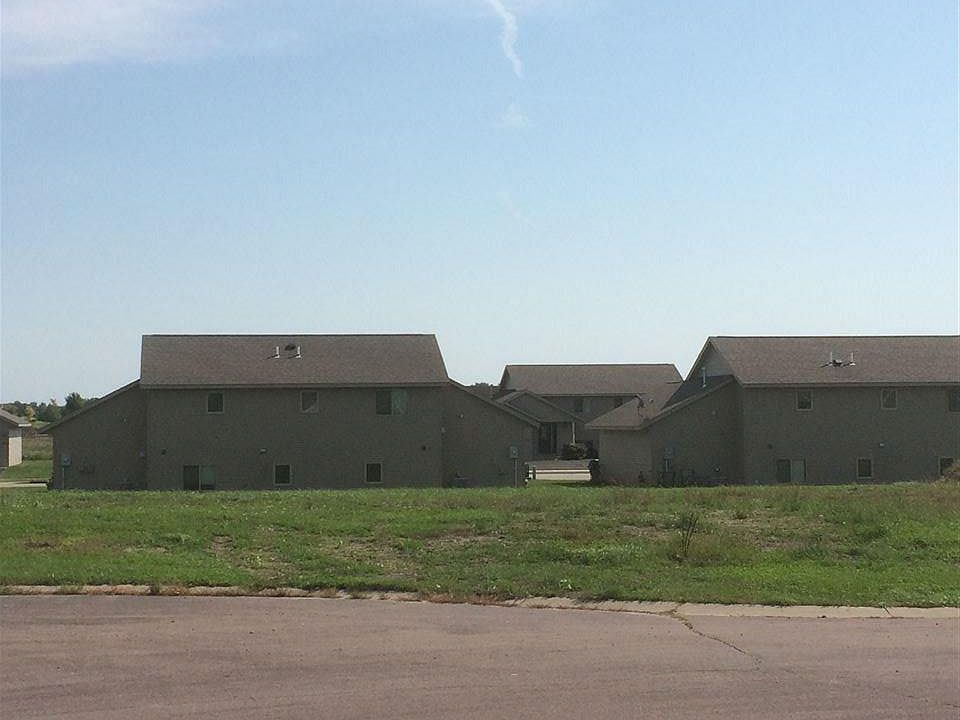 1st image of 304 Copper Village Cir
