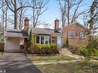 7304 Pinecastle Rd, Falls Church, VA 22043