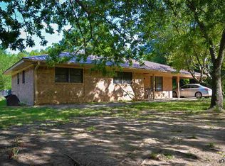 108 N Bryson St, Bogata, TX 75417