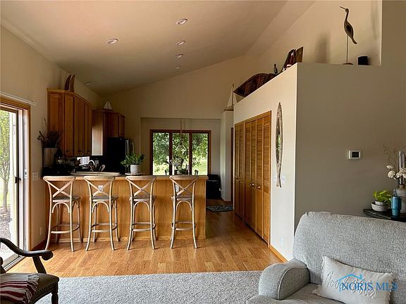 5th image of 360 Wasco Trl