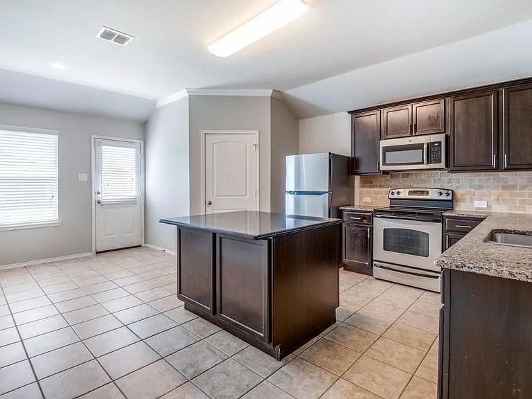 4309 Coney Island Dr — Photo 7
