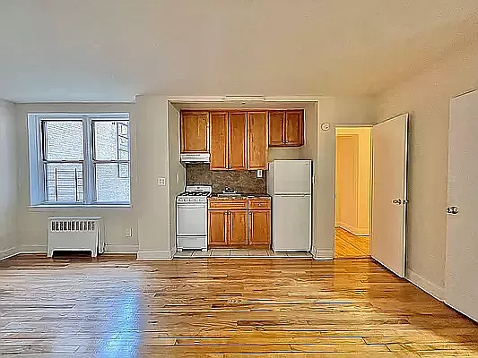 Rented by Queens Apartments Realty LLC | media 6