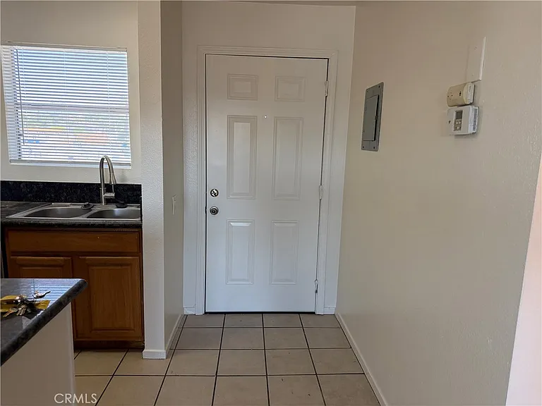 1212 Termino Ave #303 — Photo 4