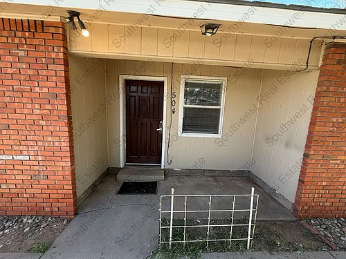 504 N Reid St Photo 1