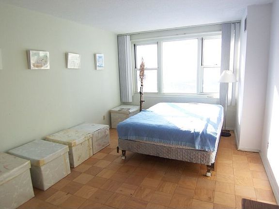 5th image of 555 North Ave APT 14L