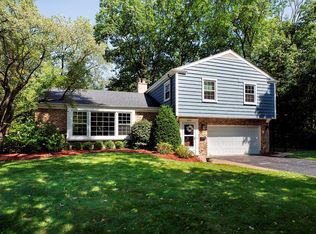 1521 Alder Pl, Glenview, IL 60025