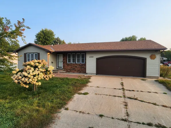 200 5th Ave NE, Plainview, MN 55964