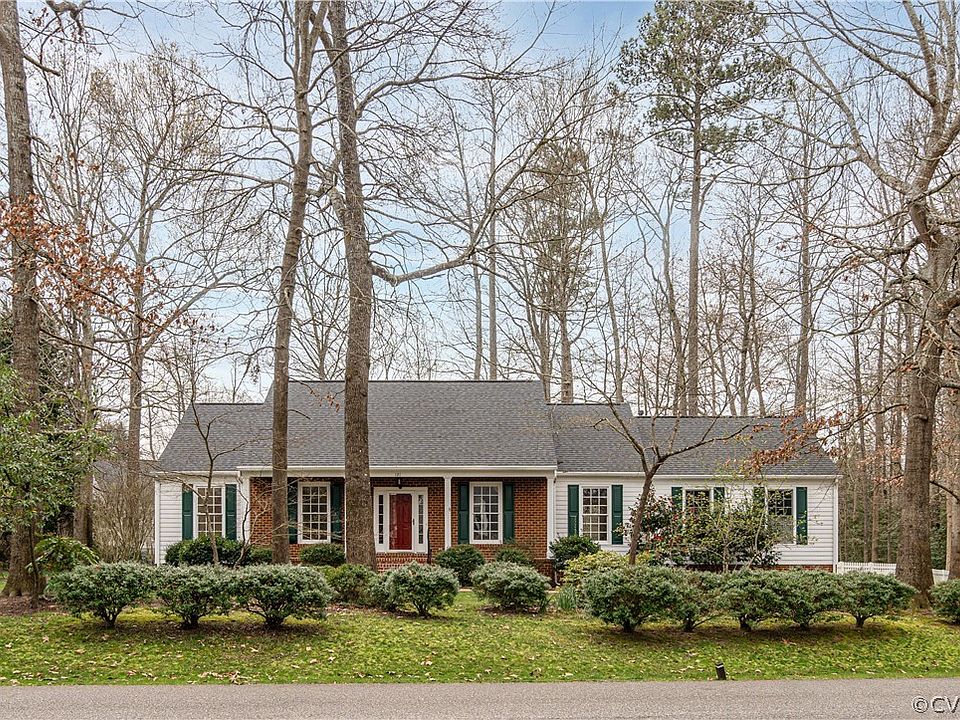 1st image of 121 Broadmoor