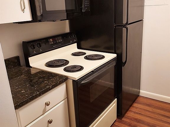 3rd image of 103 Grove St APT 349