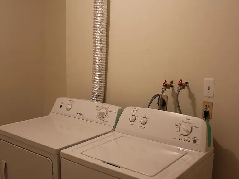 10 Crystal Rock Ct — Photo 22
