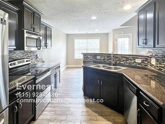 3rd image of 1148 Meachem Dr
