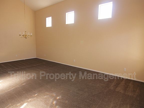 2nd image of 41892 Vardon Dr