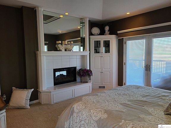 3rd image of 17408 Riviera Dr