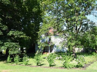 407 9th St, Eldon, IA 52554