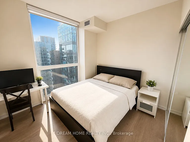 99 John St #4302 — Photo 9