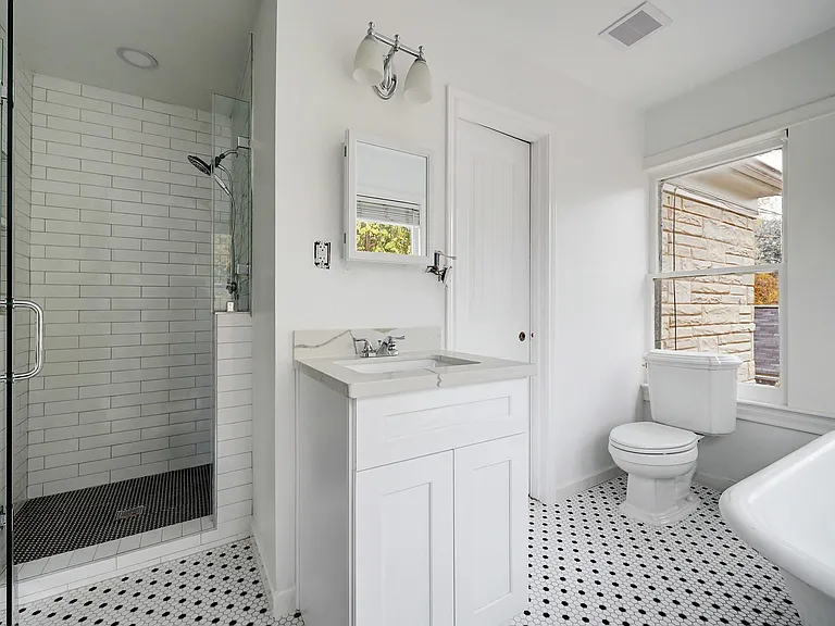 827 Le Green St — Photo 14