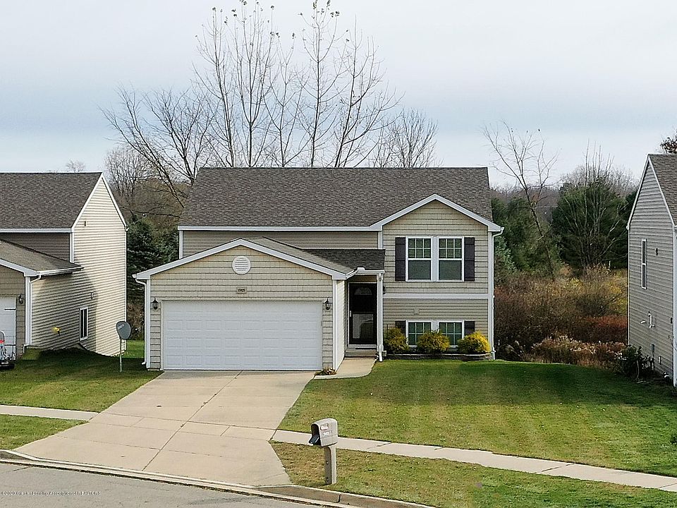 1st image of 15825 Carnoustie Dr