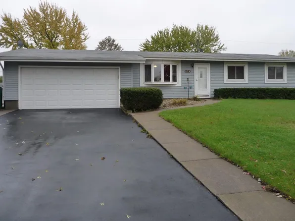 404 Sable Dr, Valparaiso, IN 46385
