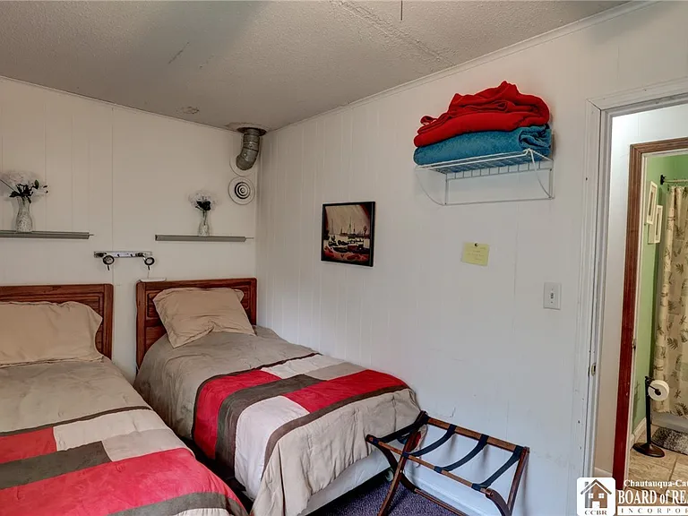 2372 Lakeside Dr — Photo 28