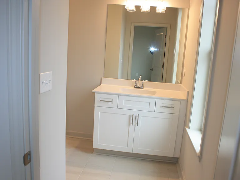 2nd Bathroom on 1st Floor 1