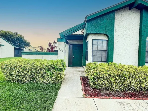 525 SW Sara Blvd, Port Saint Lucie, FL 34953