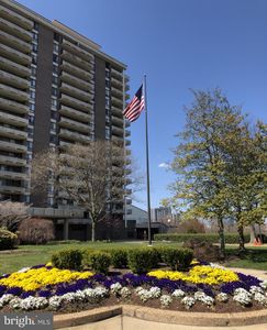 1800 Old Meadow Rd APT 321, Mc Lean, VA, 22102