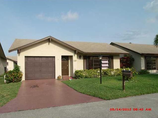 1st image of 1539 SW 22nd Ter