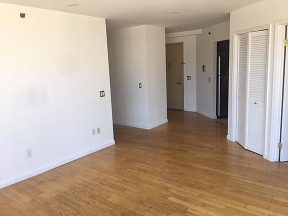 2nd image of 6070 Woodhaven Blvd APT 2B