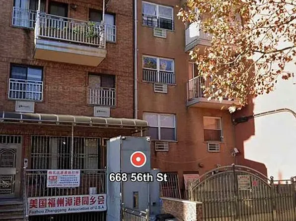 668 56th St APT 3A, Brooklyn, NY 11220