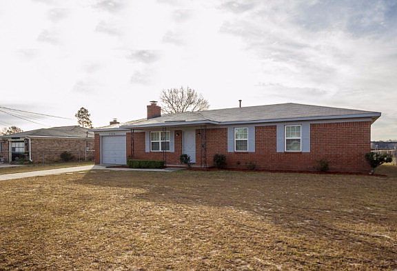 3rd image of 2374 Richwood Dr