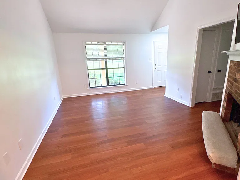 263 Nonconnah Dr — Photo 4