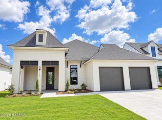 115 Fountain Meadow Dr, Broussard, LA 70518