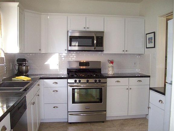 3rd image of 512 Coronado St