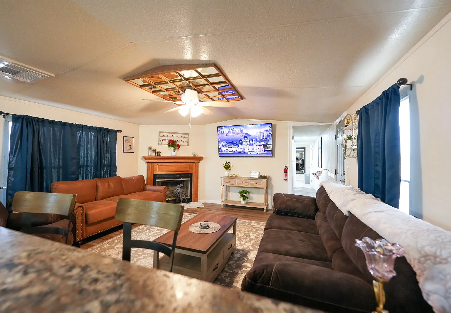 2 bed, 2.0 bath, $2,300 — Photo 2