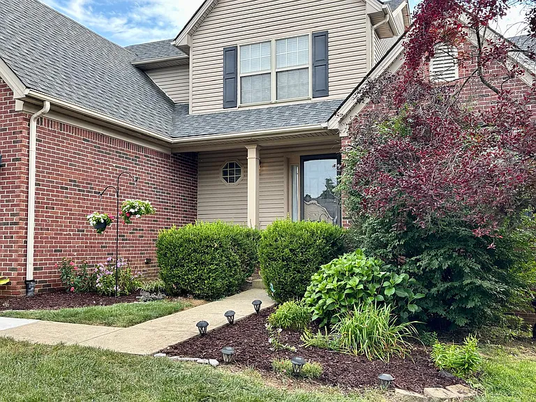 4710 Bay Cove Ct — Photo 3
