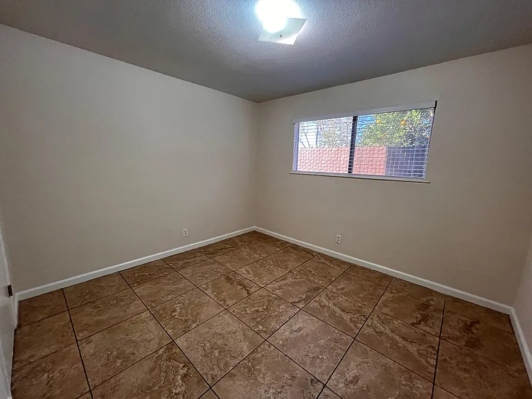 358 N Valeria St #101 — Photo 8