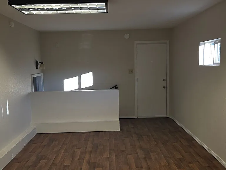 3705 N Chestnut St — Photo 7