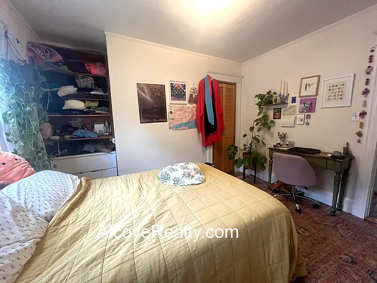 21-3 Sartwell Ave — Photo 5