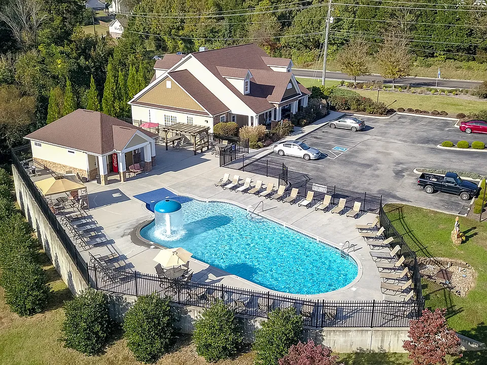 Legacy Pointe