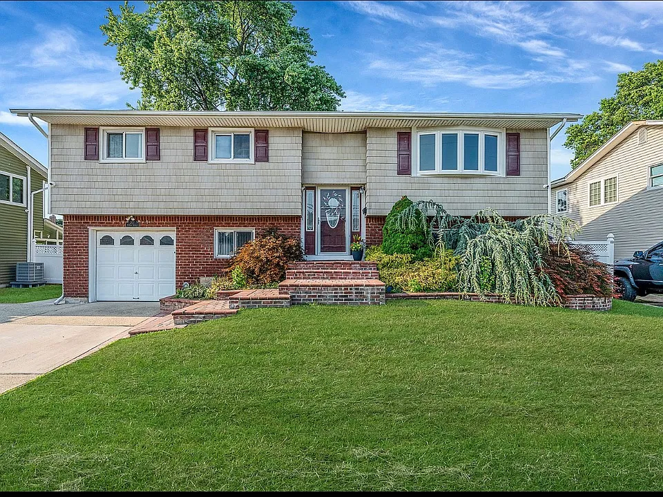 207 N Elm St #1