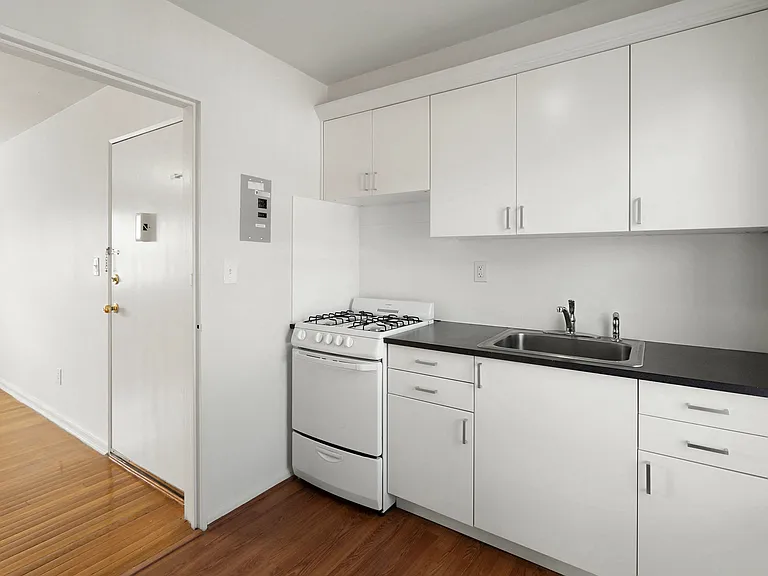Styertowne Apartments — Photo 13