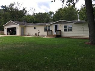 69770 Suszek Rd, White Pigeon, MI 49099