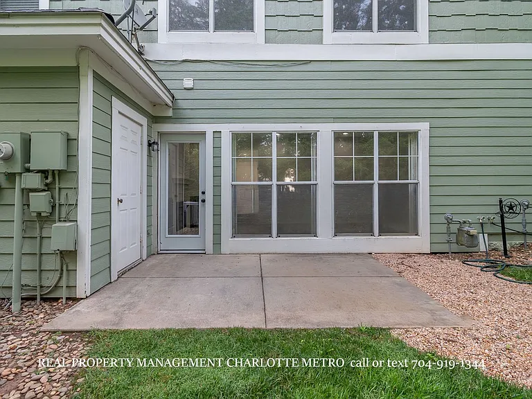 17429 Tuscany Ln — Photo 36