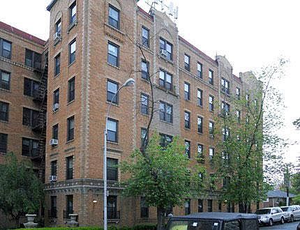 4th image of 3614 165th St APT 6DN