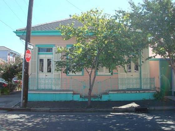 1st image of 939 Frenchmen St