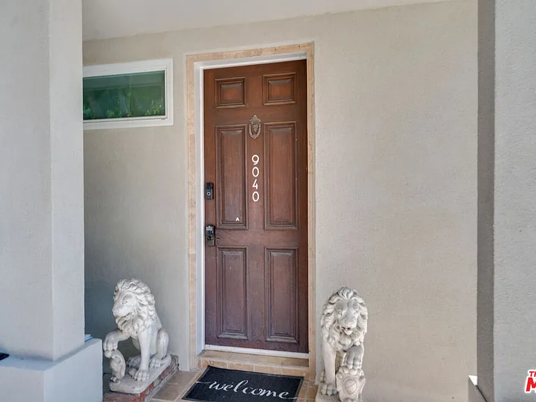 9040 Phyllis Ave #B — Photo 10